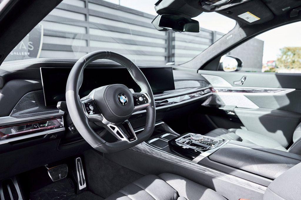 bmw 7 series 2024 WBA33EJ09RCS29799 image bmw 7 series 2024 WBA33EJ09RCS29799 image